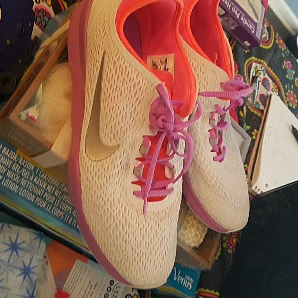 Nike training zoom fit 9.5 final price drop!